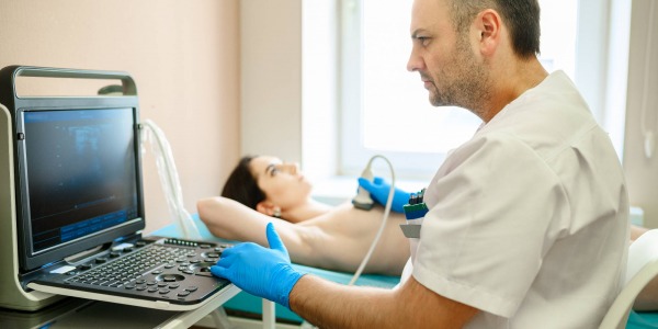 Uprawnienia kobiet chorych na nowotwory - co należy się chorym?