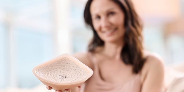 O czym należy pamiętać przy wyborze protezy piersi po mastektomii? 