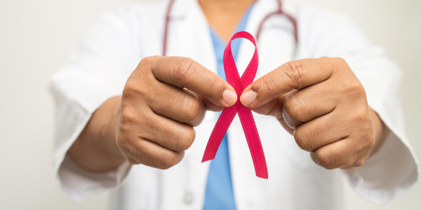 Chemioterapia w leczeniu raka piersi – co warto wiedzieć?